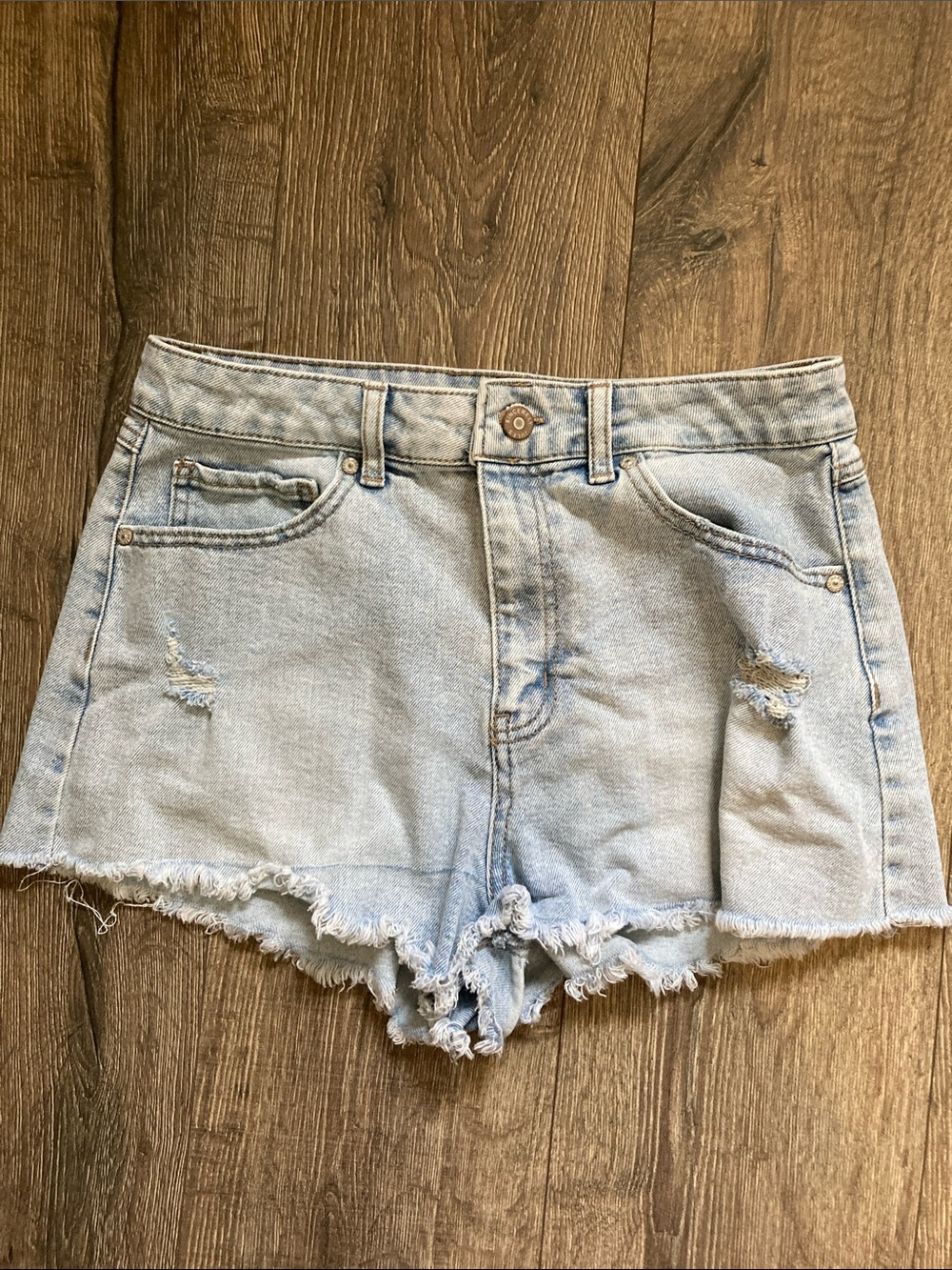 Sincerely Jules Light Wash Distressed Denim Shorts